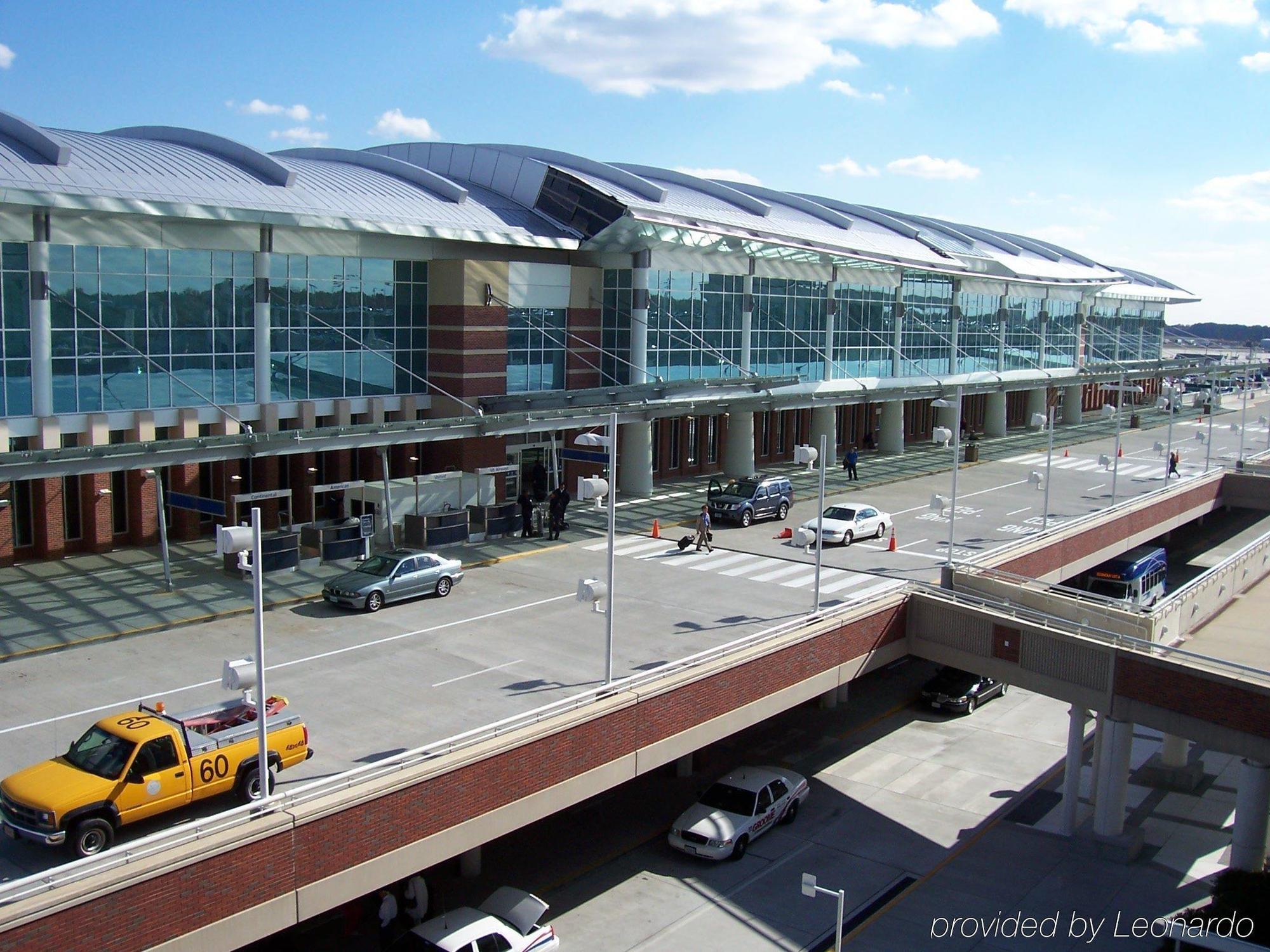 Hotel Doubletree Richmond Airport Sandston Exterior foto